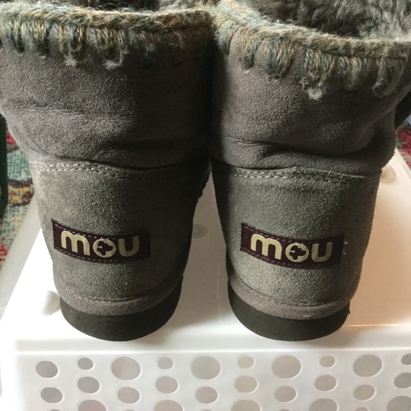 Womens boots - Picture 2 of 3